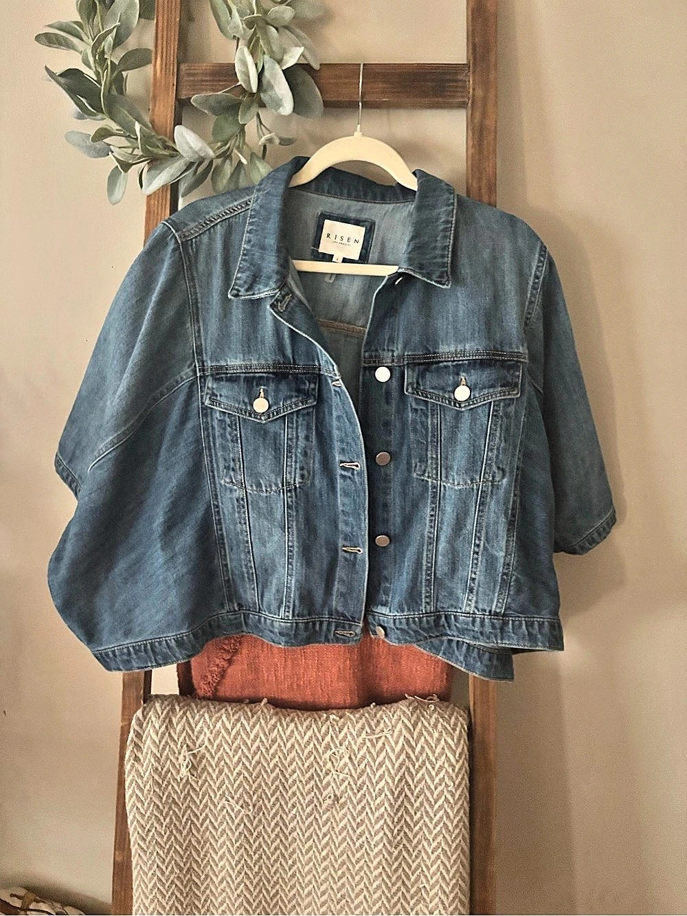Risen Come Back Around Denim Jacket Denim Jacket in Blue Large Like New